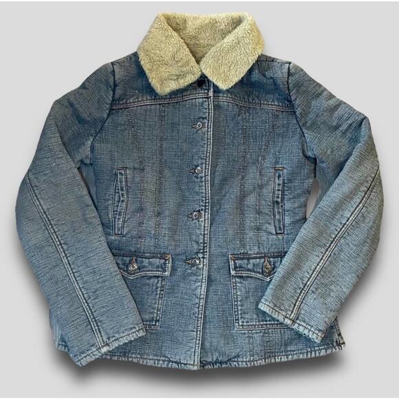 GUESS VINTAGE DISTRESSED DENIM JACKET SHERPA BARN TRUCKER MEDIUM WASH SMALL - Picture 1 of 7